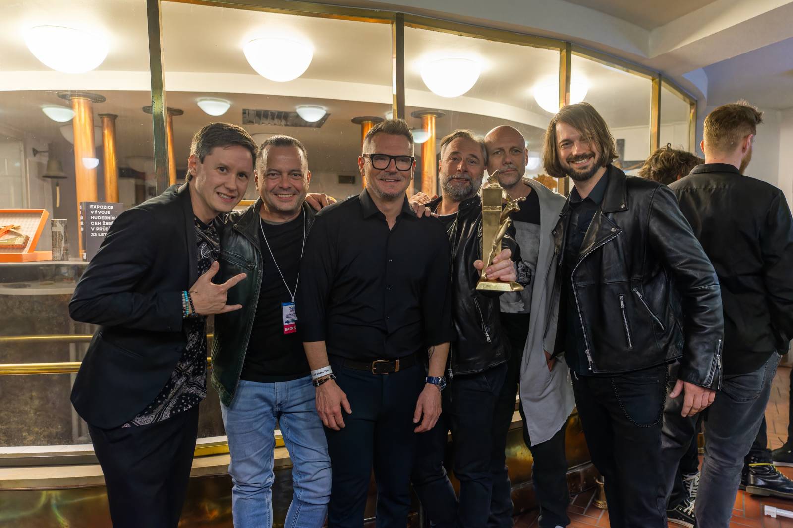 Žebřík poznal vítěze 33. ročníku. Ceny si převzali Chinaski, Monkey Business, Marpo či festival Rock for People