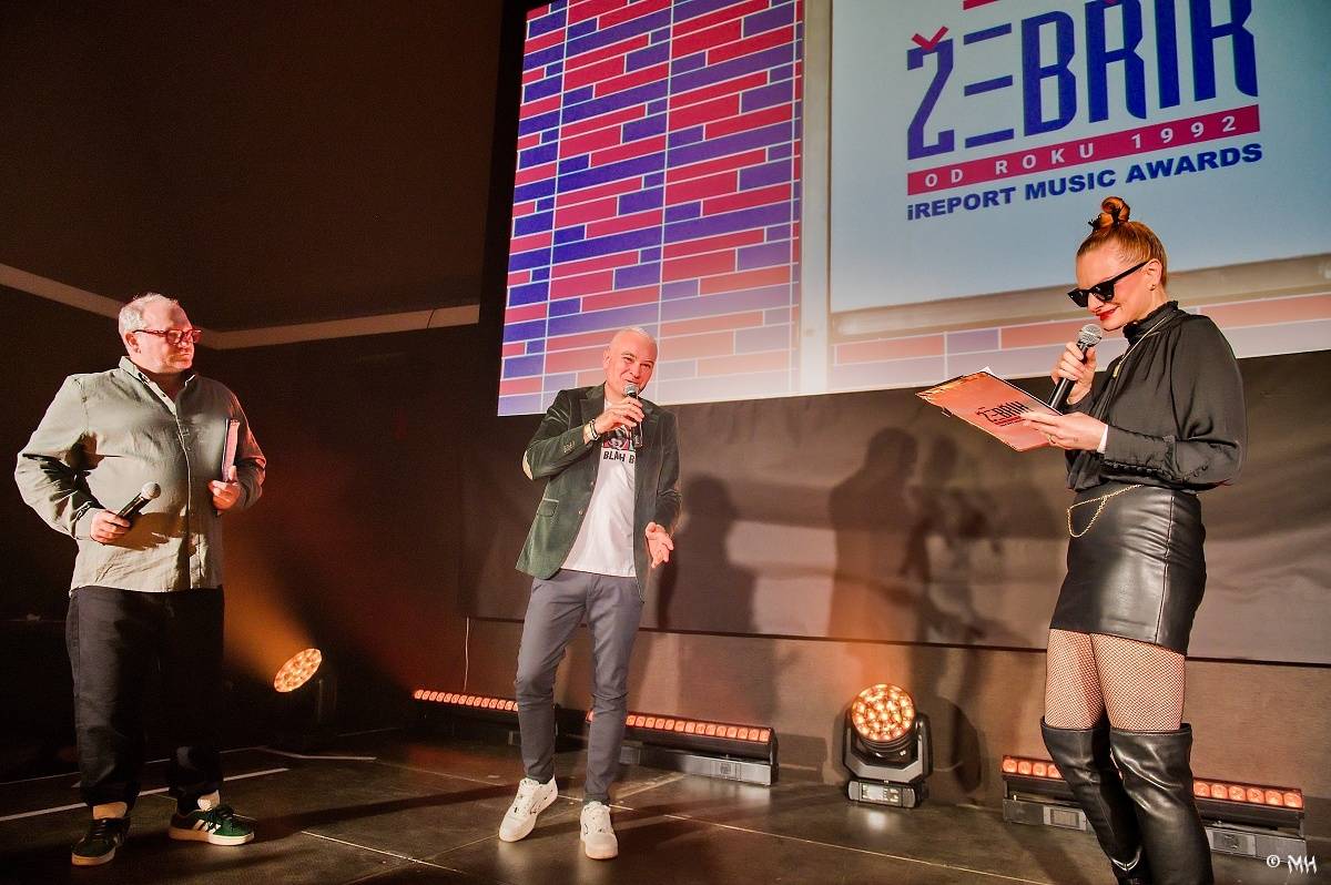 Žebřík oslavil Kristova léta s Rockovým Ježíšem Kamilem Střihavkou. Vystoupili také Marpo a Pan Lynx