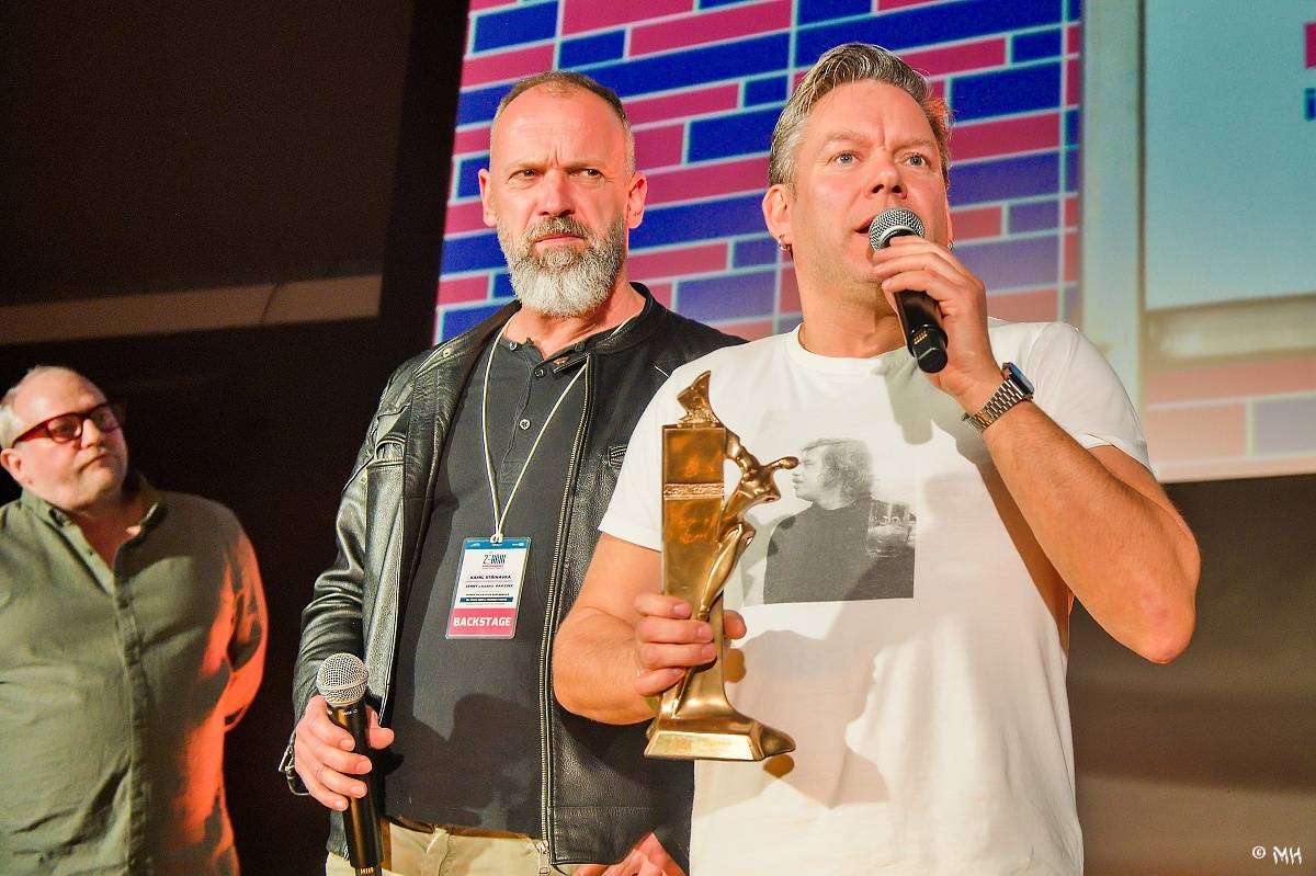 Žebřík oslavil Kristova léta s Rockovým Ježíšem Kamilem Střihavkou. Vystoupili také Marpo a Pan Lynx