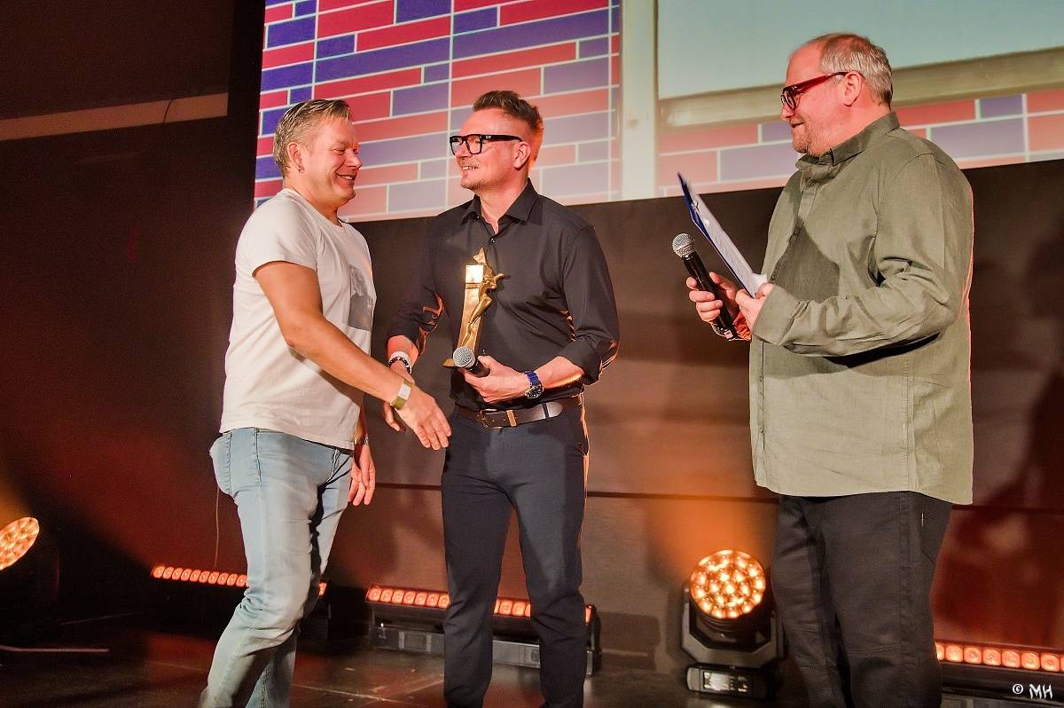 Žebřík oslavil Kristova léta s Rockovým Ježíšem Kamilem Střihavkou. Vystoupili také Marpo a Pan Lynx