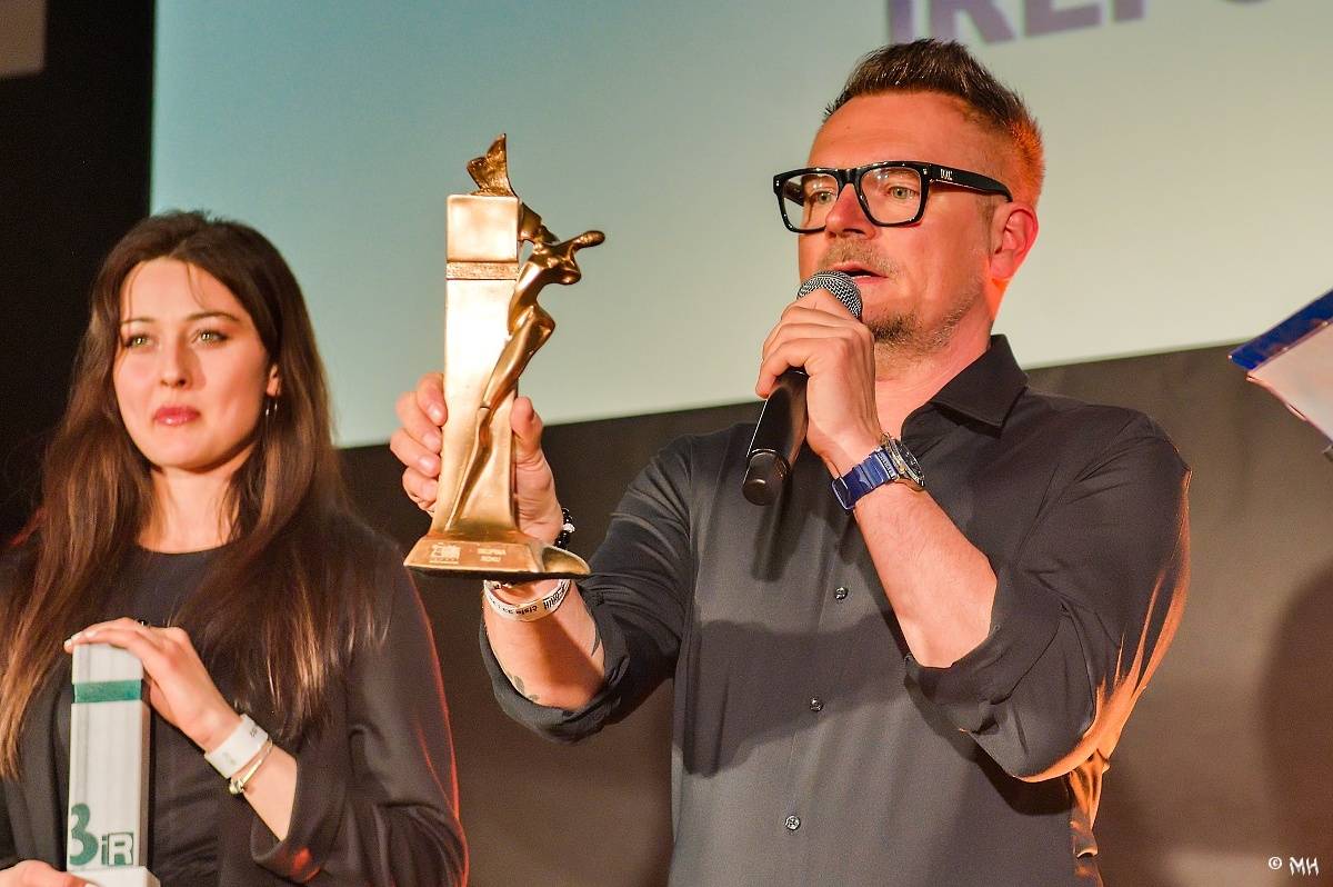 Žebřík oslavil Kristova léta s Rockovým Ježíšem Kamilem Střihavkou. Vystoupili také Marpo a Pan Lynx