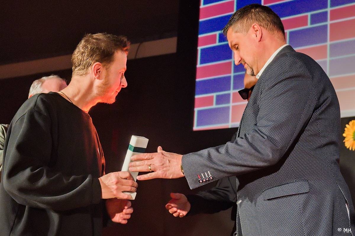 Žebřík oslavil Kristova léta s Rockovým Ježíšem Kamilem Střihavkou. Vystoupili také Marpo a Pan Lynx