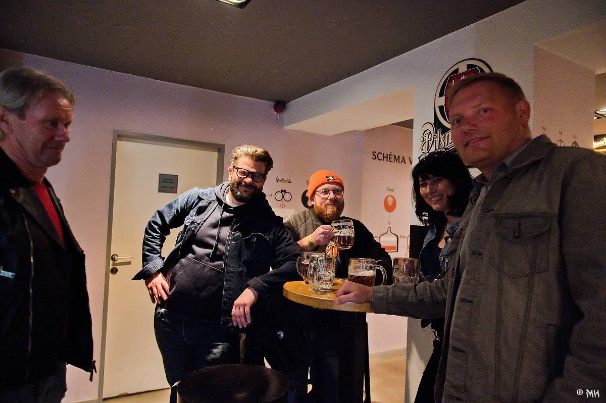 Žebřík oslavil Kristova léta s Rockovým Ježíšem Kamilem Střihavkou. Vystoupili také Marpo a Pan Lynx