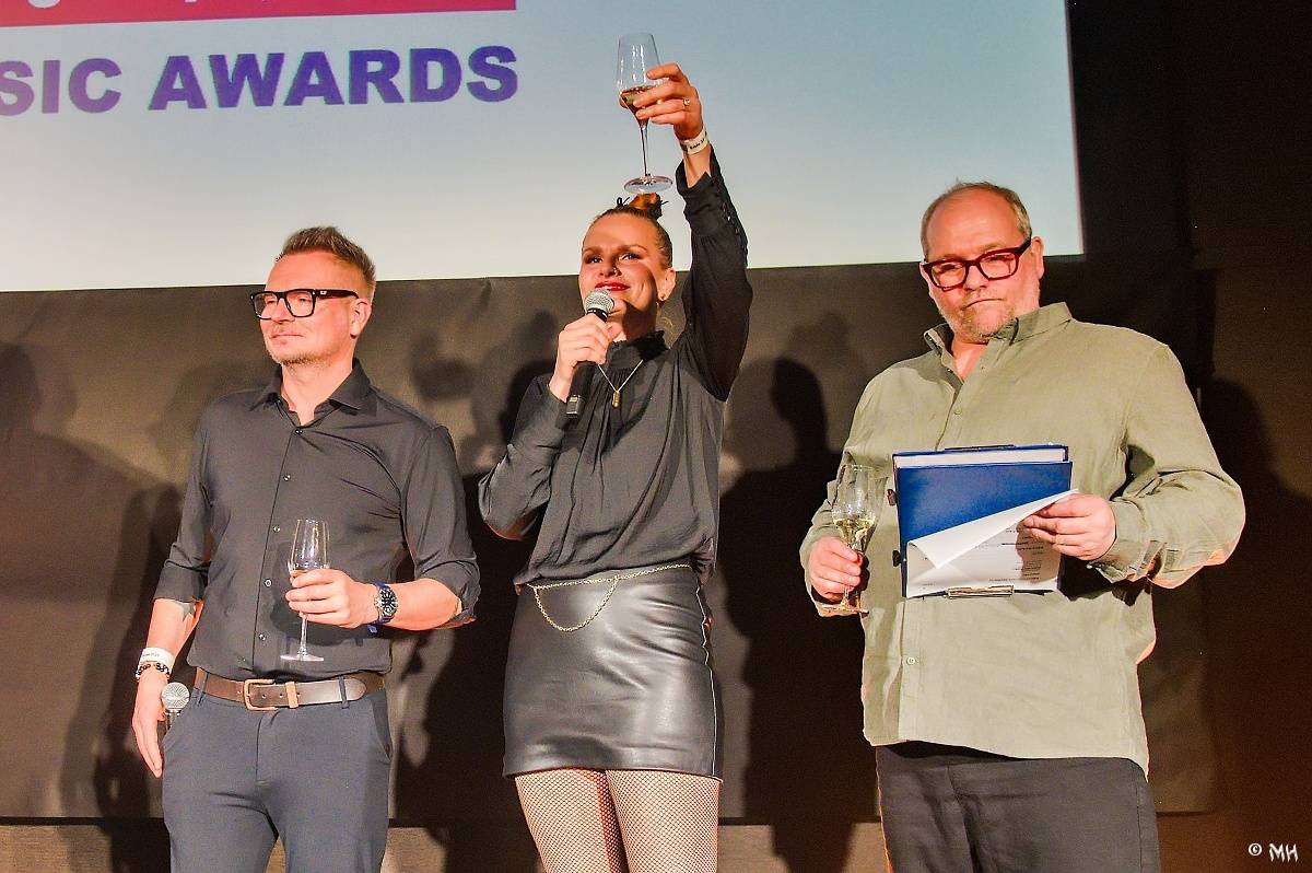 Žebřík oslavil Kristova léta s Rockovým Ježíšem Kamilem Střihavkou. Vystoupili také Marpo a Pan Lynx