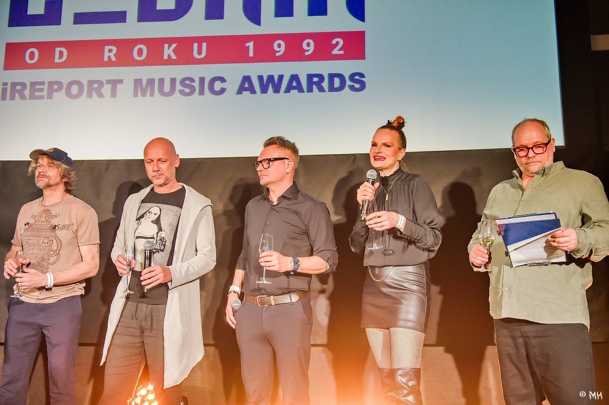 Žebřík oslavil Kristova léta s Rockovým Ježíšem Kamilem Střihavkou. Vystoupili také Marpo a Pan Lynx