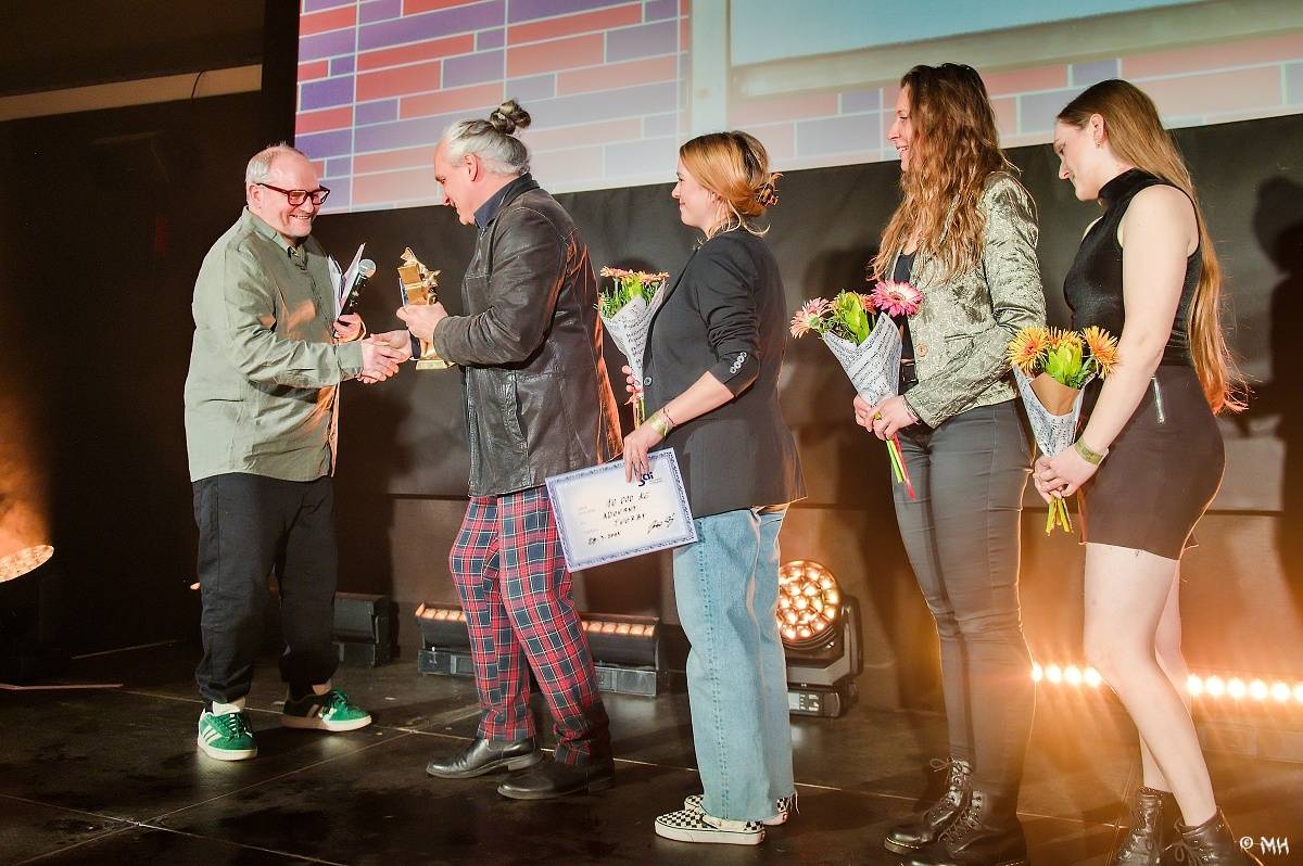 Žebřík oslavil Kristova léta s Rockovým Ježíšem Kamilem Střihavkou. Vystoupili také Marpo a Pan Lynx