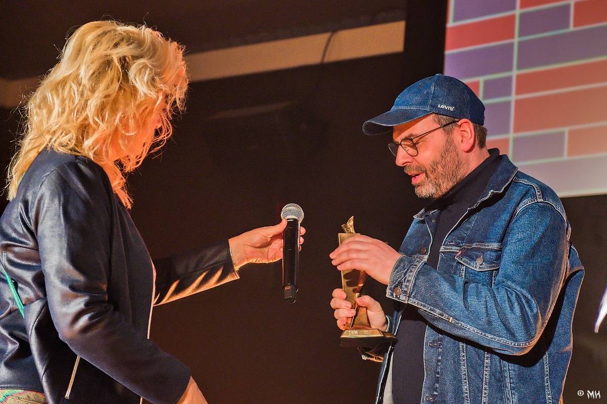 Žebřík oslavil Kristova léta s Rockovým Ježíšem Kamilem Střihavkou. Vystoupili také Marpo a Pan Lynx