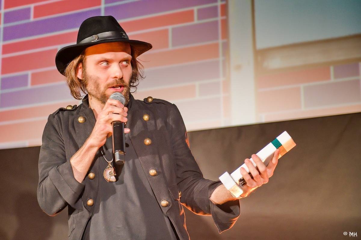 Žebřík oslavil Kristova léta s Rockovým Ježíšem Kamilem Střihavkou. Vystoupili také Marpo a Pan Lynx