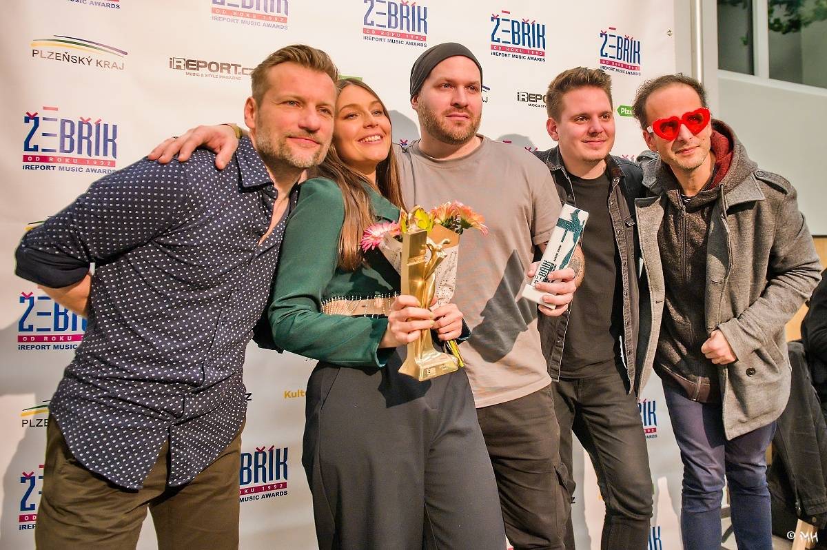 Žebřík oslavil Kristova léta s Rockovým Ježíšem Kamilem Střihavkou. Vystoupili také Marpo a Pan Lynx