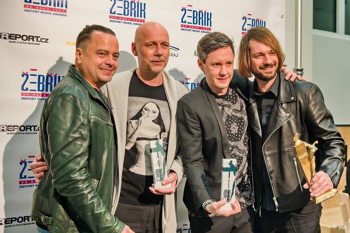 Žebřík oslavil Kristova léta s Rockovým Ježíšem Kamilem Střihavkou. Vystoupili také Marpo a Pan Lynx