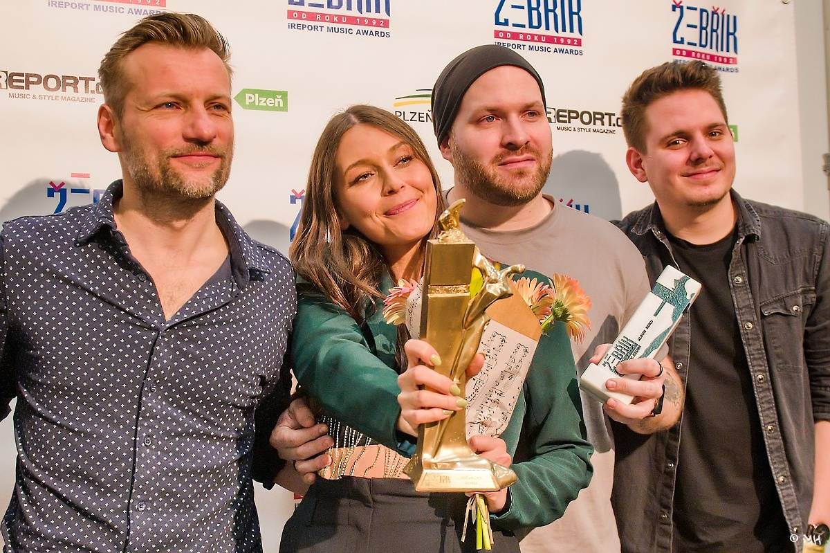 Žebřík oslavil Kristova léta s Rockovým Ježíšem Kamilem Střihavkou. Vystoupili také Marpo a Pan Lynx