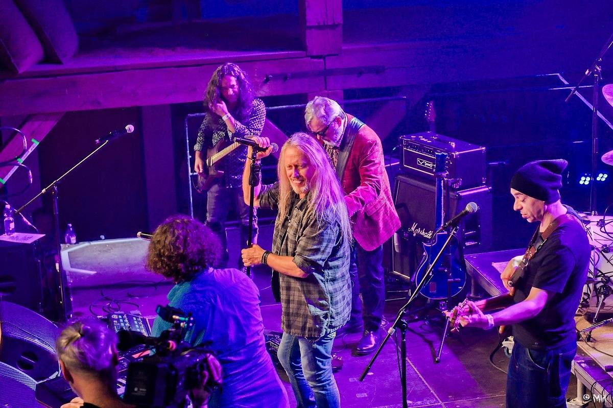 Žebřík oslavil Kristova léta s Rockovým Ježíšem Kamilem Střihavkou. Vystoupili také Marpo a Pan Lynx