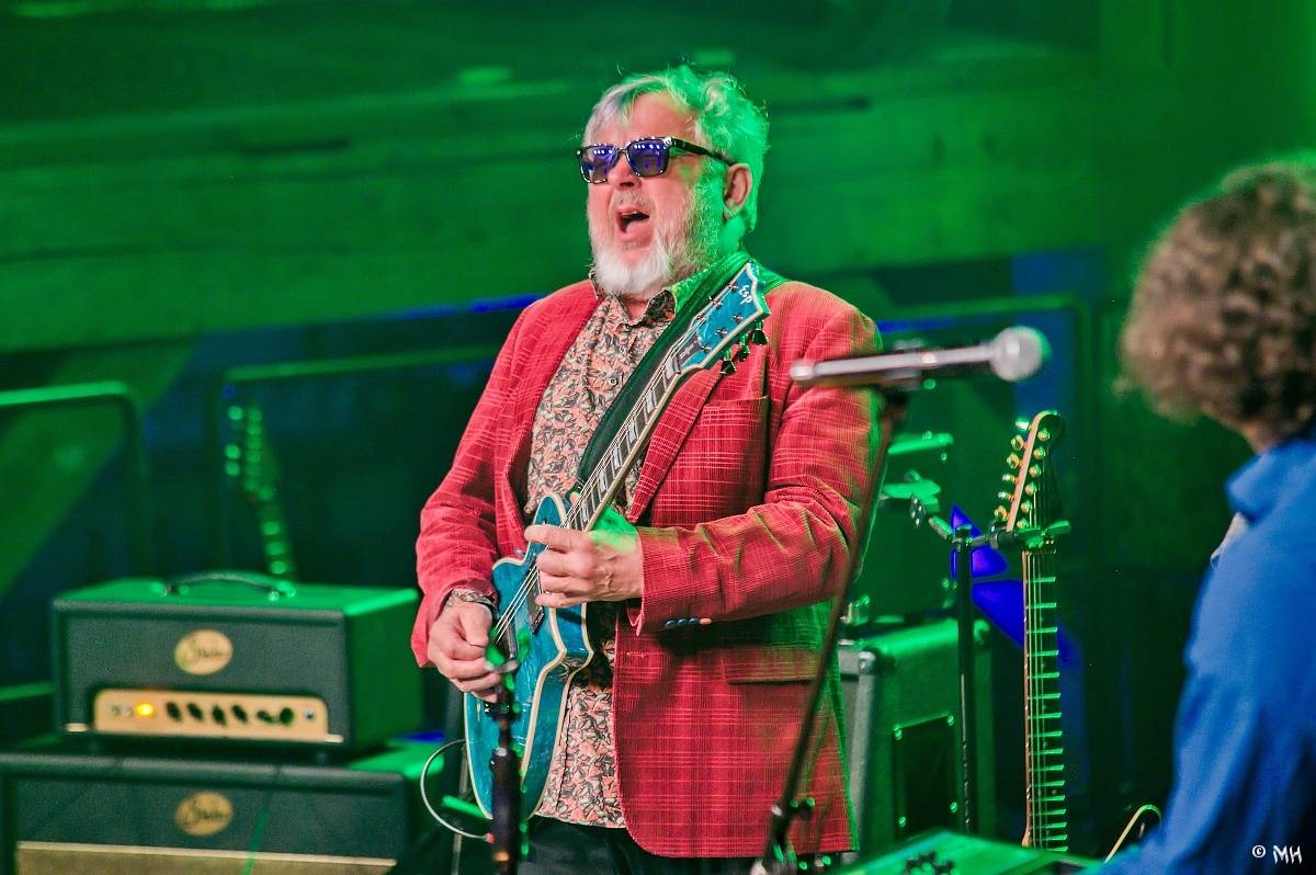 Žebřík oslavil Kristova léta s Rockovým Ježíšem Kamilem Střihavkou. Vystoupili také Marpo a Pan Lynx