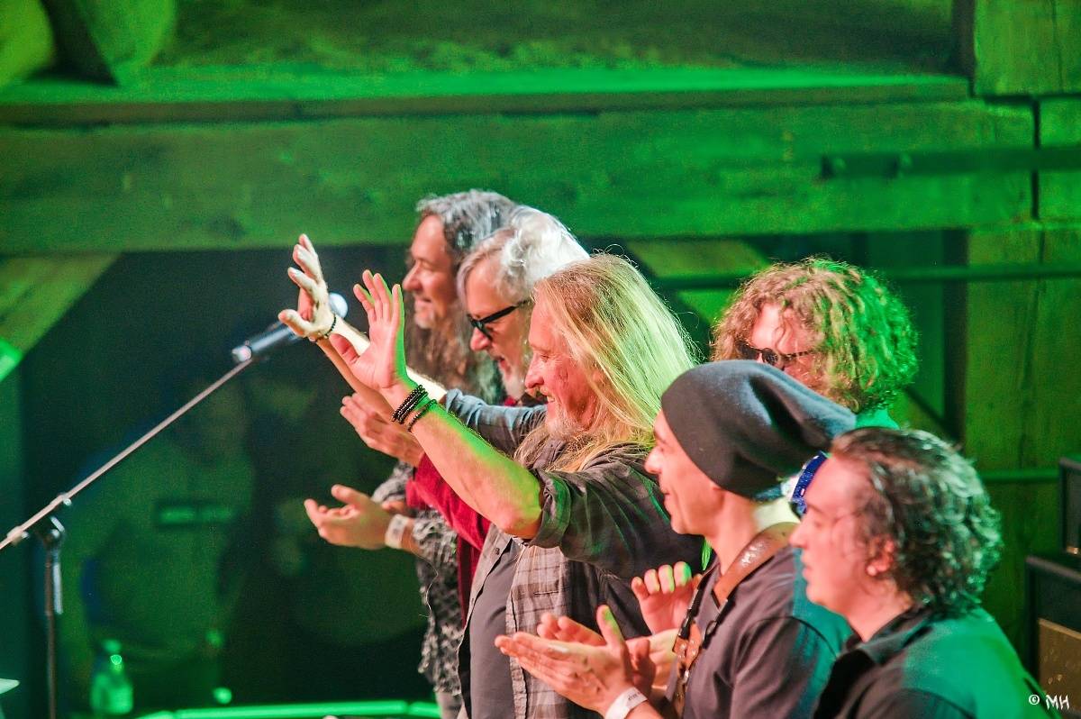 Žebřík oslavil Kristova léta s Rockovým Ježíšem Kamilem Střihavkou. Vystoupili také Marpo a Pan Lynx