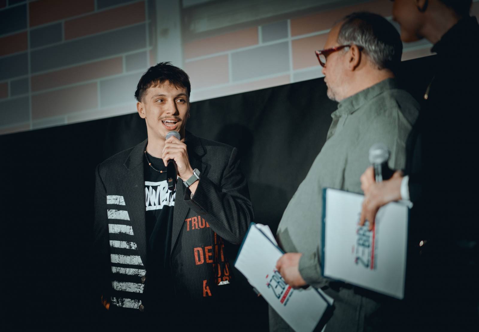 Na Žebříku s oceněnými. Takhle se radovali Michal Hrůza, Rybičky 48, Marpo i Matěj Ruppert