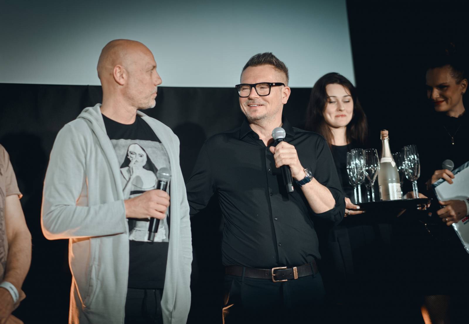 Na Žebříku s oceněnými. Takhle se radovali Michal Hrůza, Rybičky 48, Marpo i Matěj Ruppert