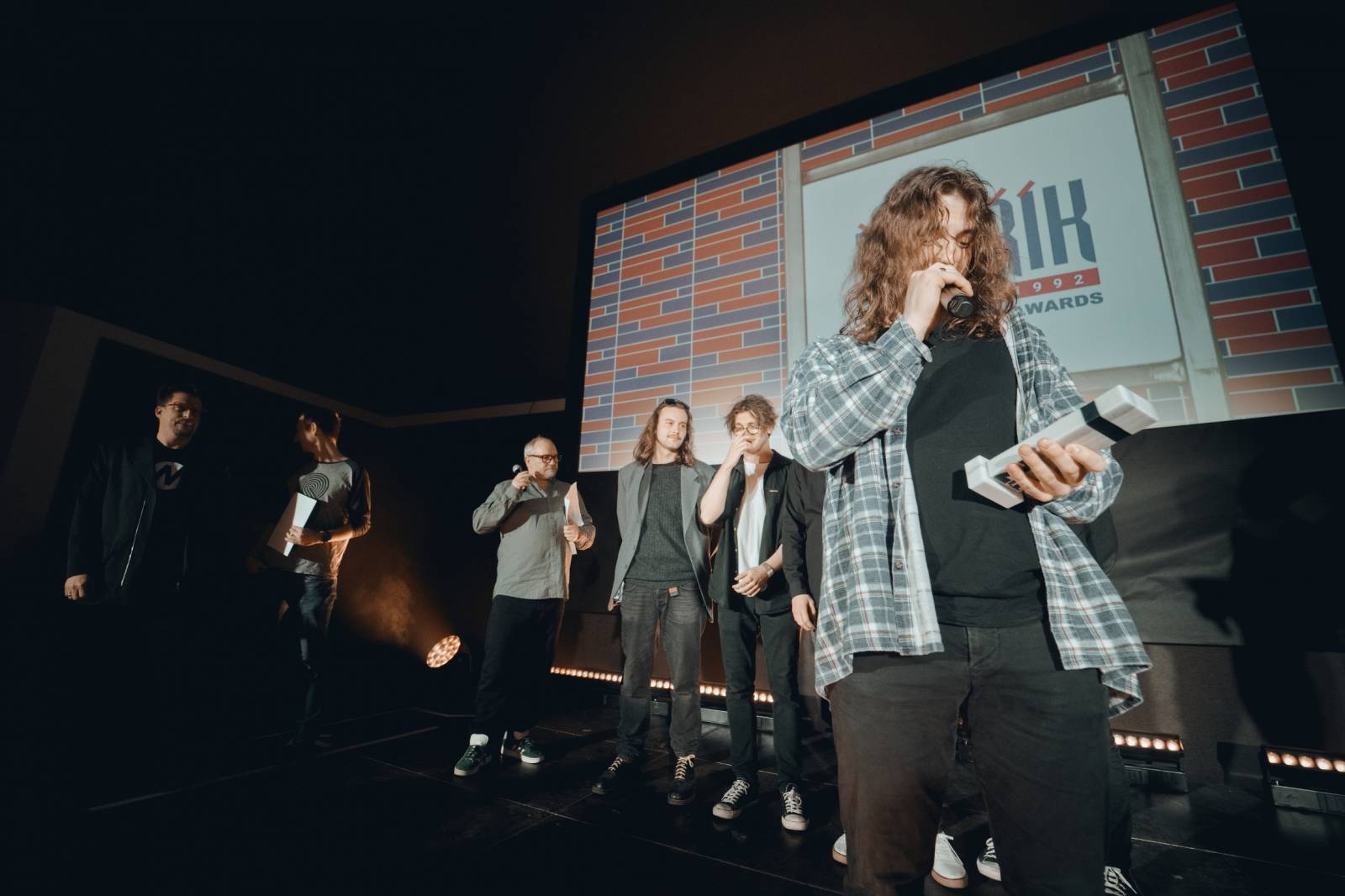 Na Žebříku s oceněnými. Takhle se radovali Michal Hrůza, Rybičky 48, Marpo i Matěj Ruppert