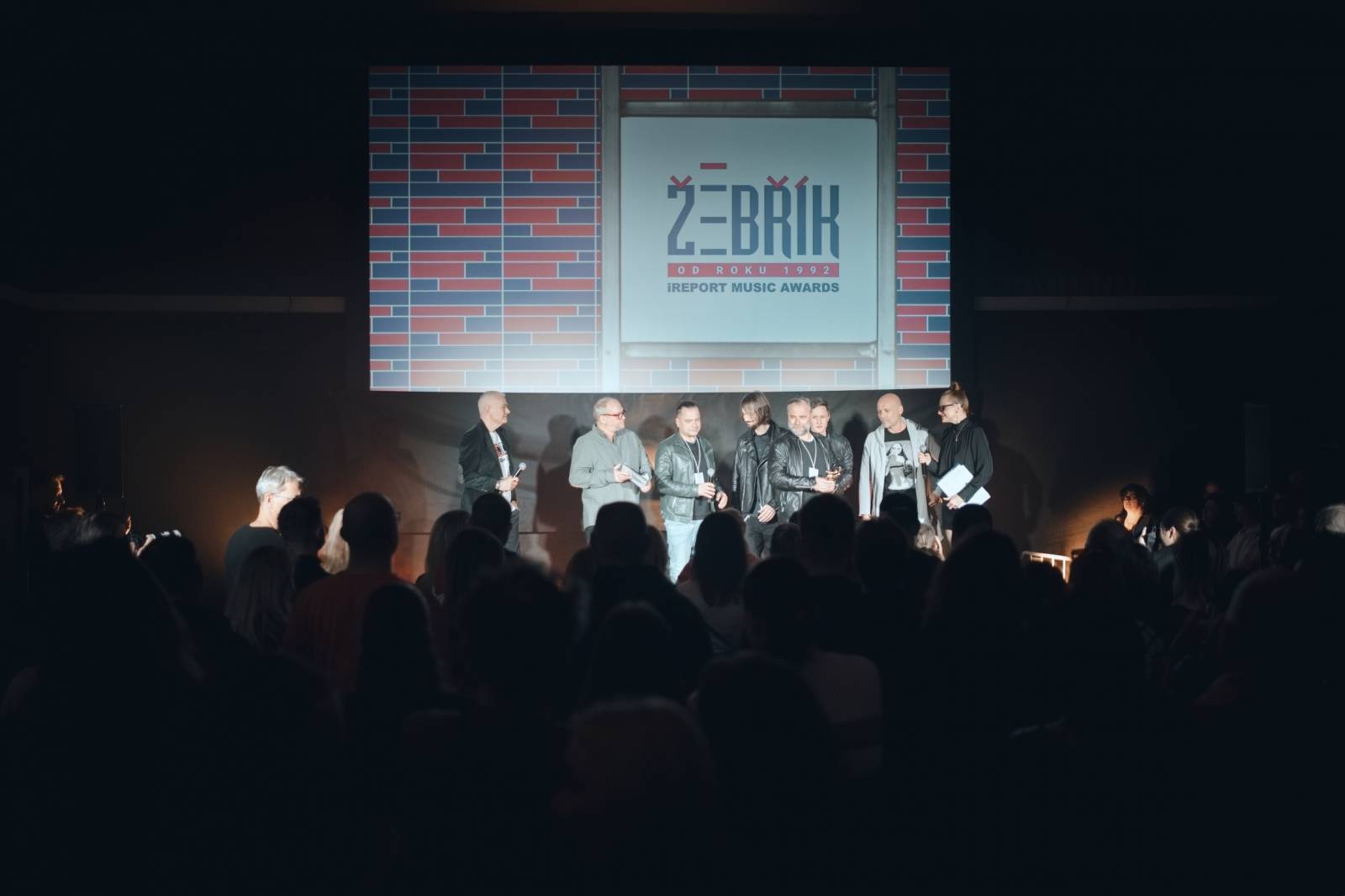 Na Žebříku s oceněnými. Takhle se radovali Michal Hrůza, Rybičky 48, Marpo i Matěj Ruppert