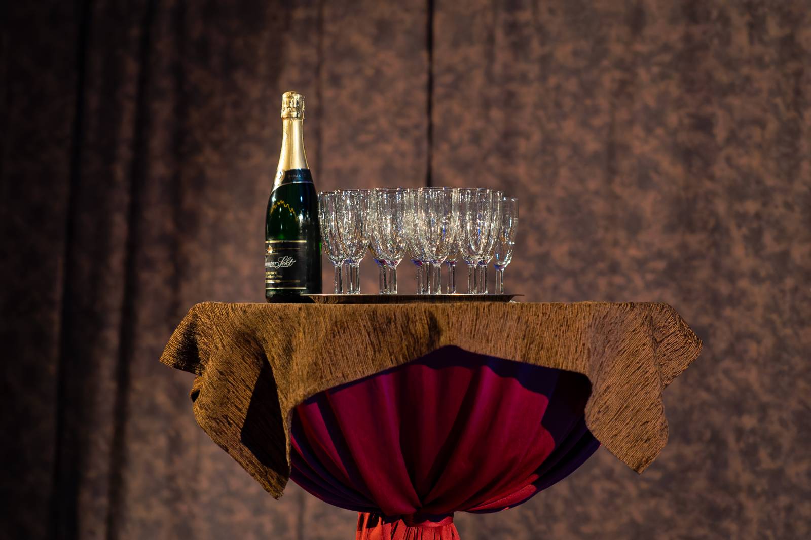 Olympic pokřtil nové album benzinem, kmotrem Bombarďáka se stala Lucie