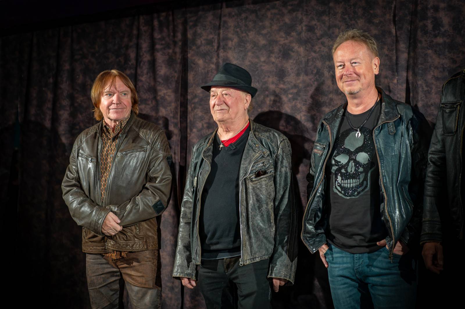 Olympic pokřtil nové album benzinem, kmotrem Bombarďáka se stala Lucie