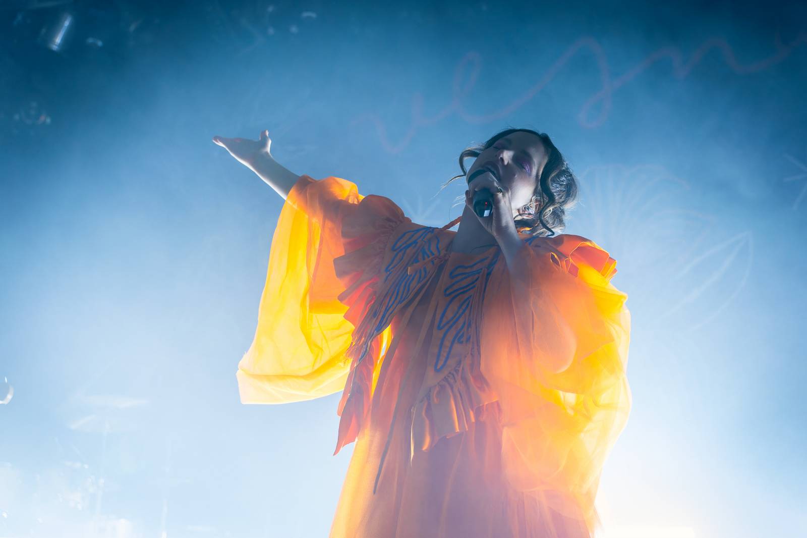 Vesna roztančila pražský Lucerna Music Bar, předskakovala jí Elly