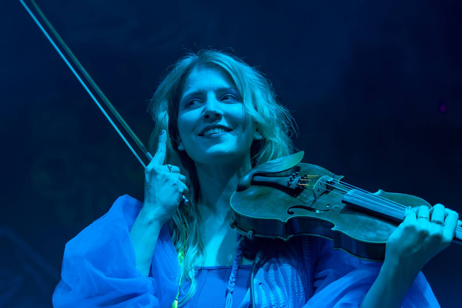 Vesna roztančila pražský Lucerna Music Bar, předskakovala jí Elly