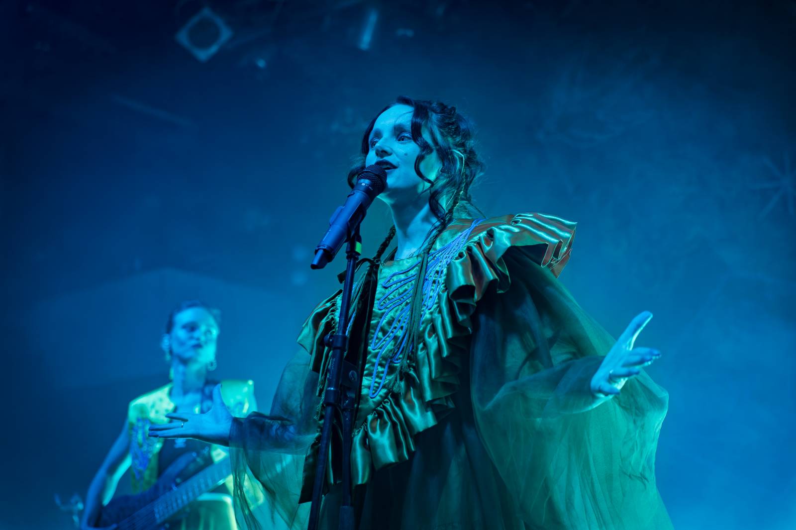 Vesna roztančila pražský Lucerna Music Bar, předskakovala jí Elly