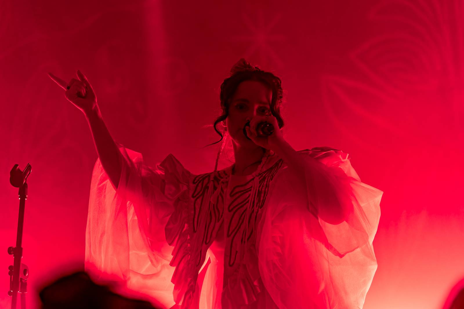 Vesna roztančila pražský Lucerna Music Bar, předskakovala jí Elly