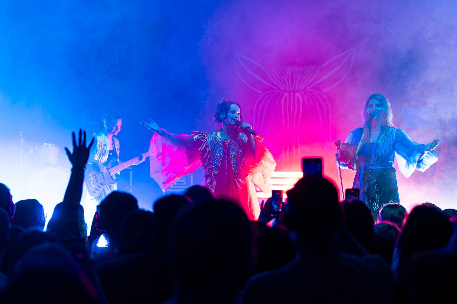 Vesna roztančila pražský Lucerna Music Bar, předskakovala jí Elly