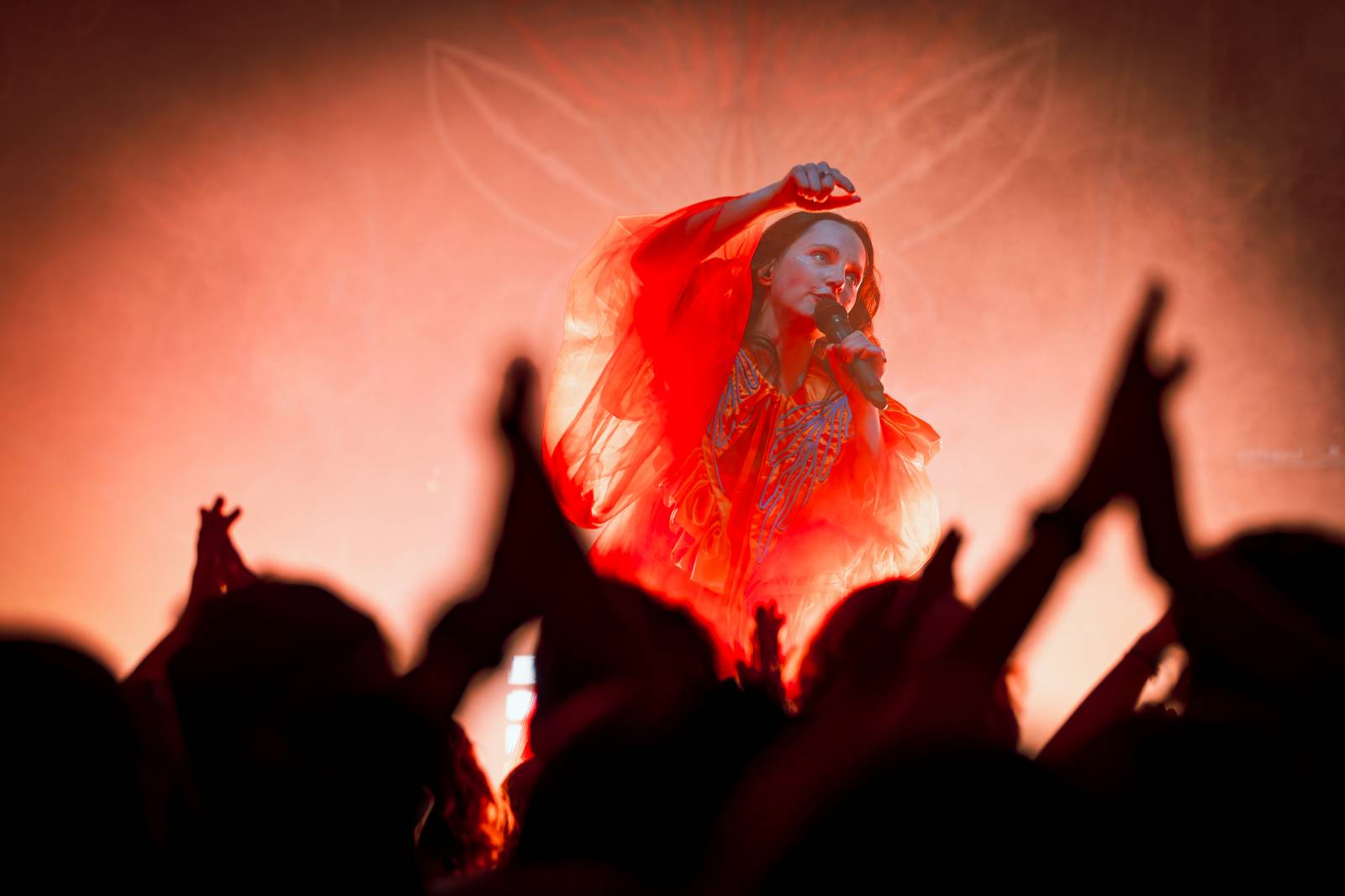 Vesna roztančila pražský Lucerna Music Bar, předskakovala jí Elly