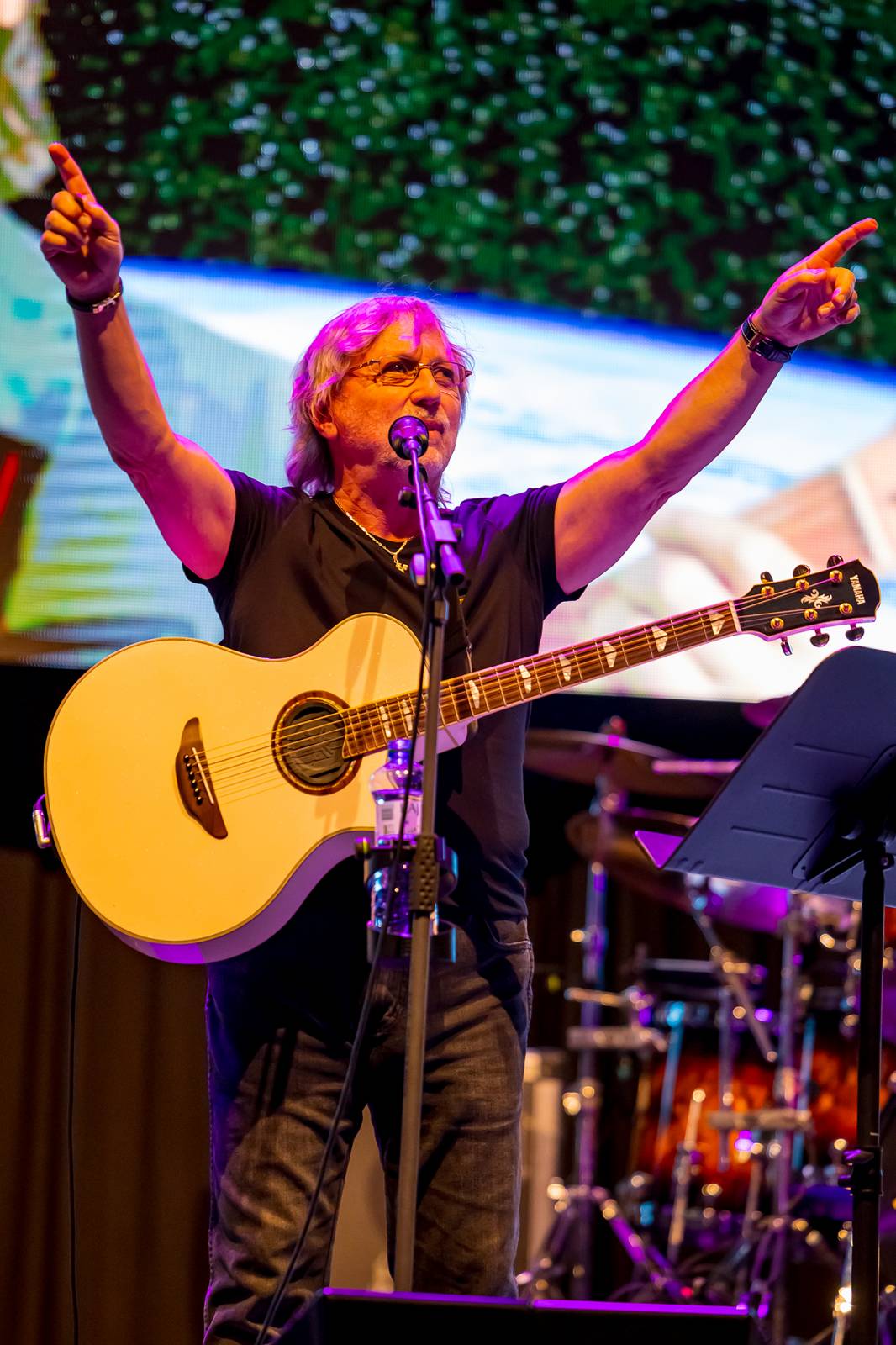 Dalibor Janda oslavil 45 let na scéně, Lucernu rozezpíval svými hity