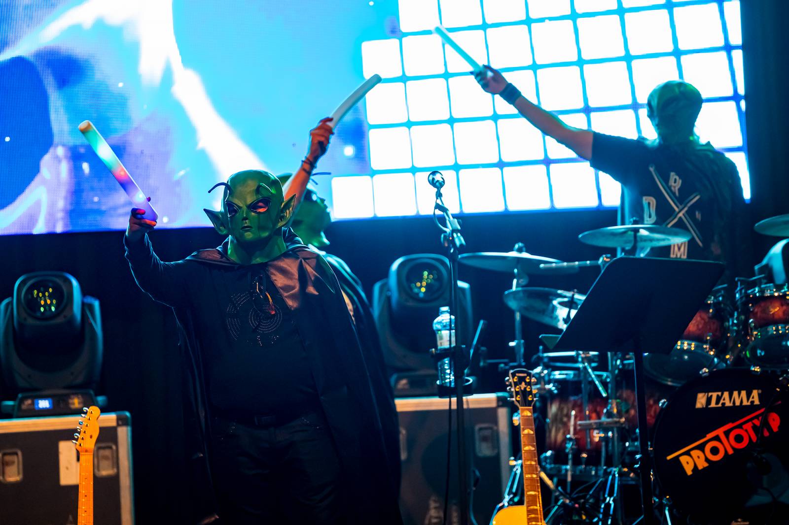 Dalibor Janda oslavil 45 let na scéně, Lucernu rozezpíval svými hity