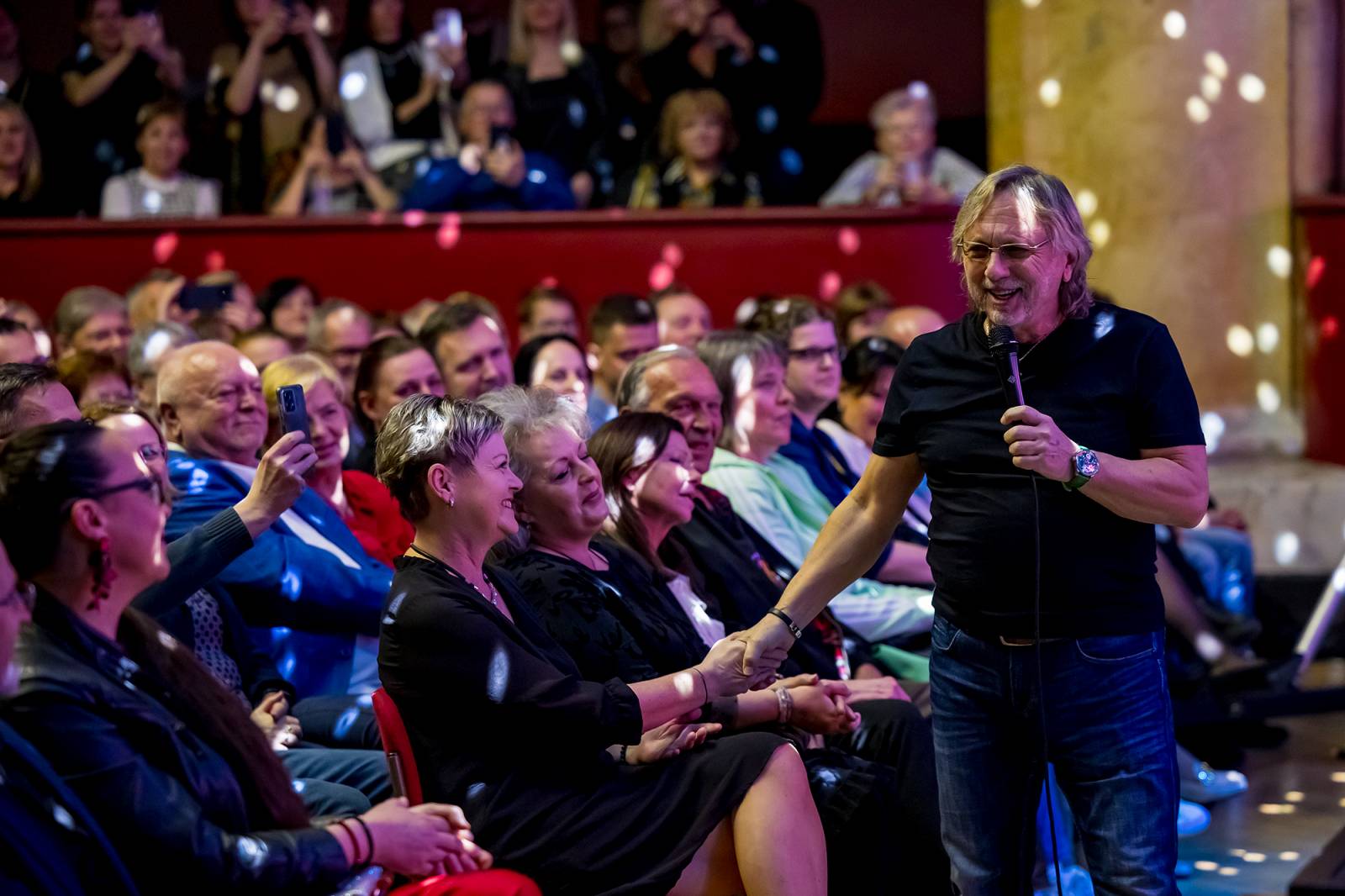 Dalibor Janda oslavil 45 let na scéně, Lucernu rozezpíval svými hity