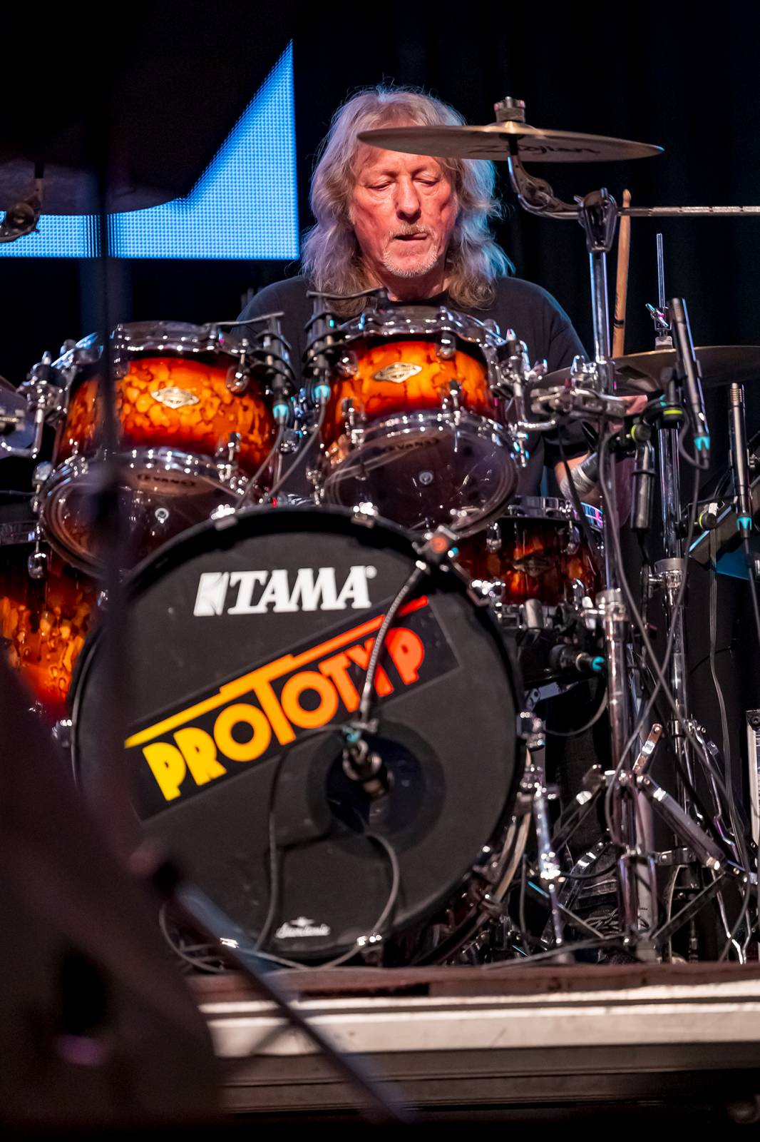 Dalibor Janda oslavil 45 let na scéně, Lucernu rozezpíval svými hity