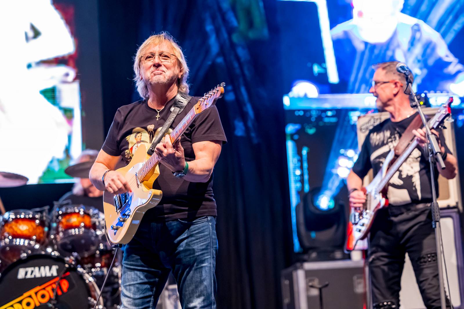 Dalibor Janda oslavil 45 let na scéně, Lucernu rozezpíval svými hity