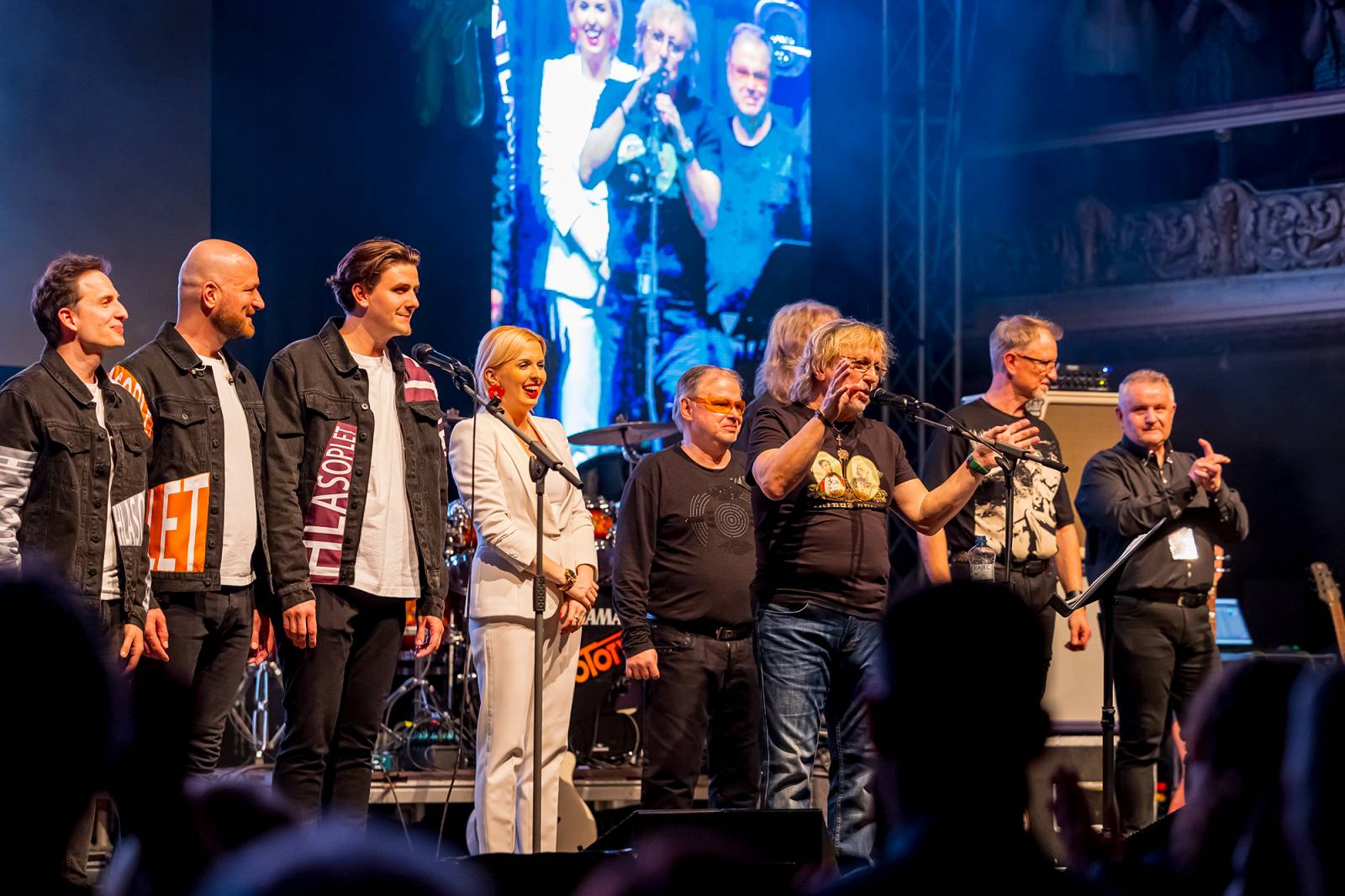 Dalibor Janda oslavil 45 let na scéně, Lucernu rozezpíval svými hity