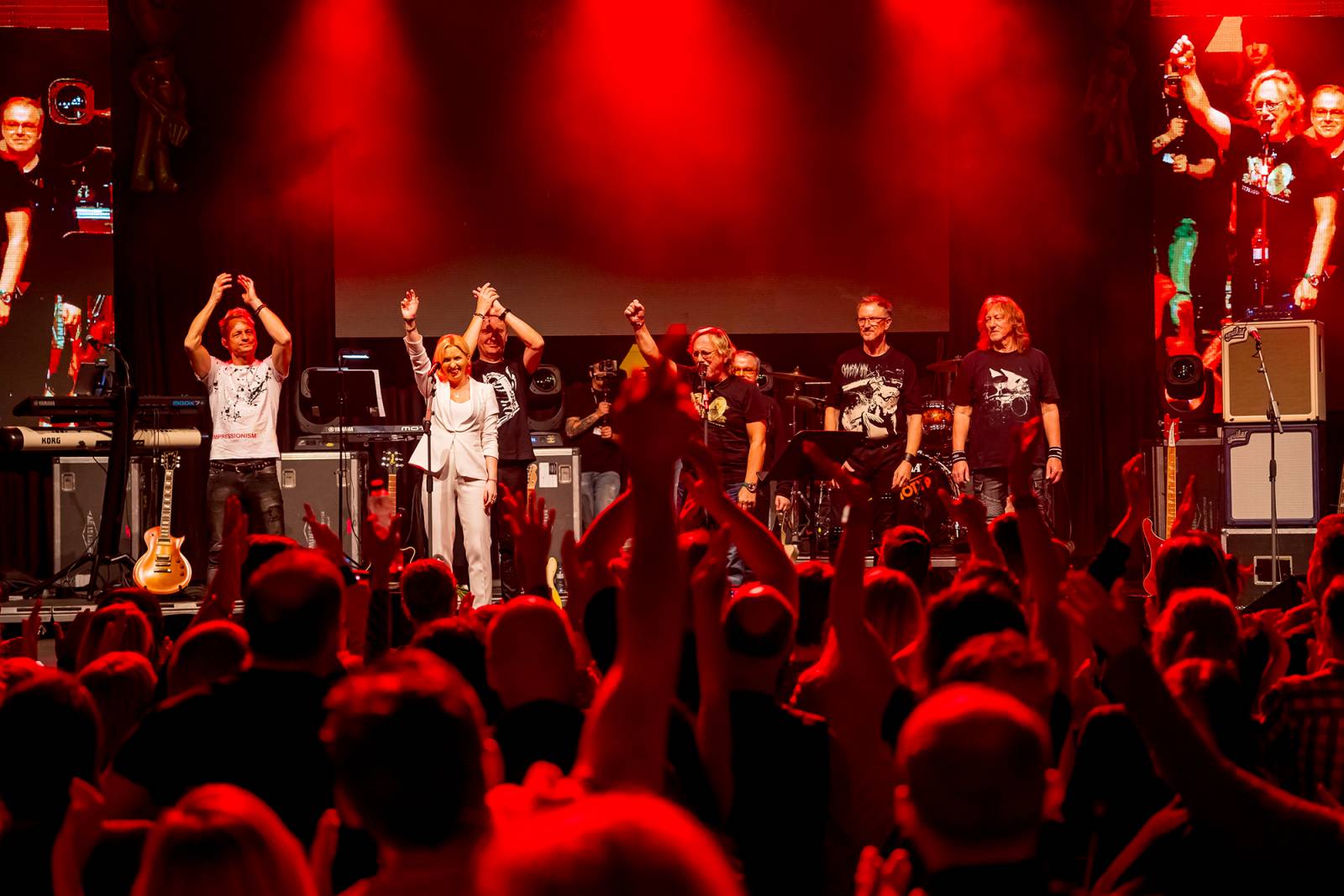 Dalibor Janda oslavil 45 let na scéně, Lucernu rozezpíval svými hity