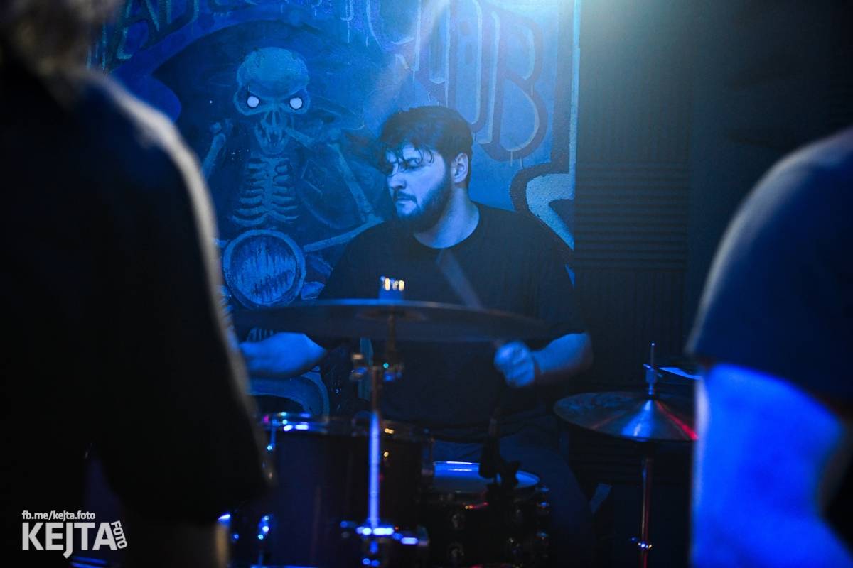 Dead Jack vstal z mrtvých, rozhýbali ho Hnilomorna, Zajetí kouře a Outward