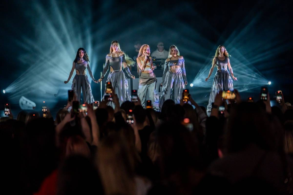 Ani nemoc ji nezastavila. Sima svojí show rozhýbala brněnské Sono