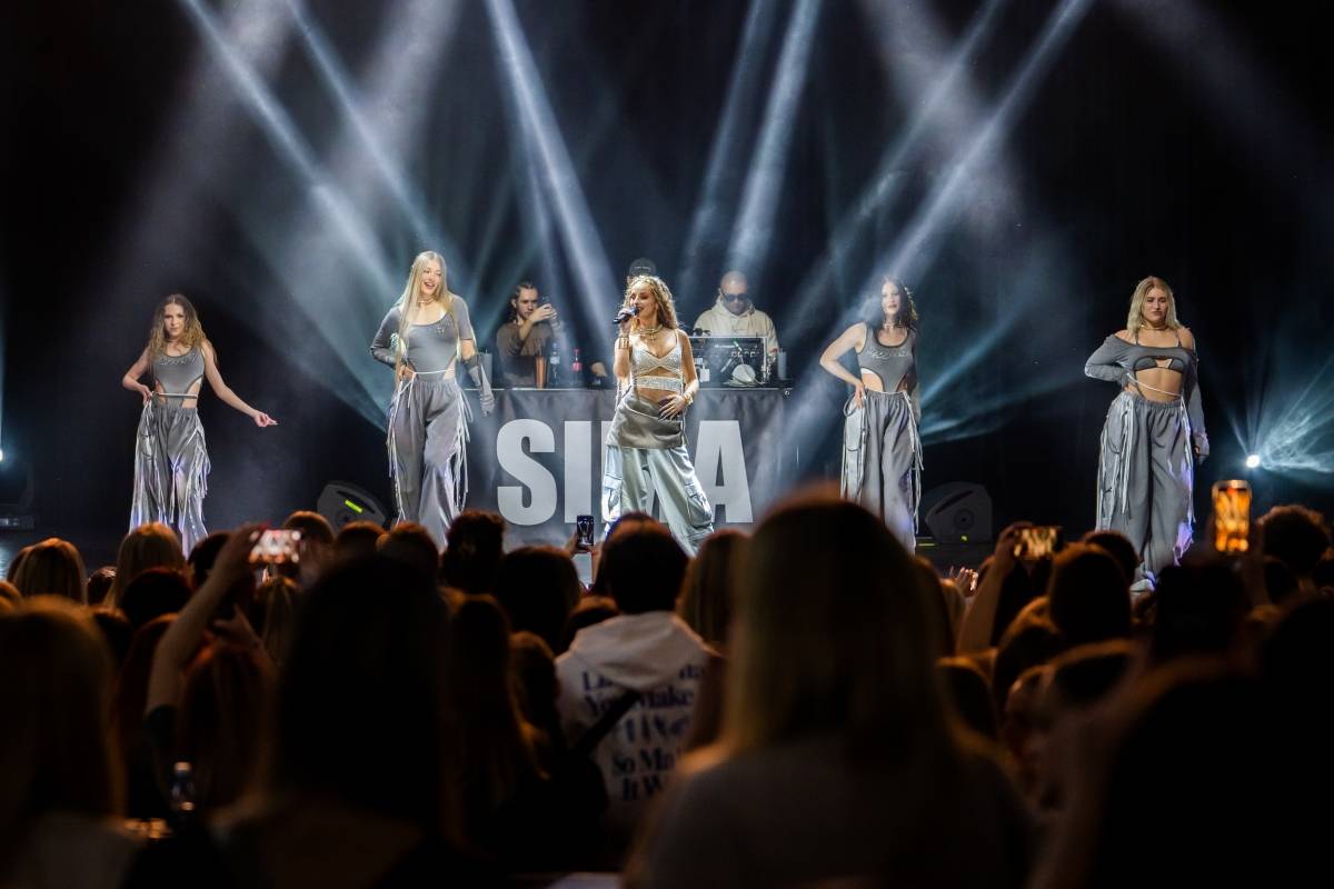 Ani nemoc ji nezastavila. Sima svojí show rozhýbala brněnské Sono