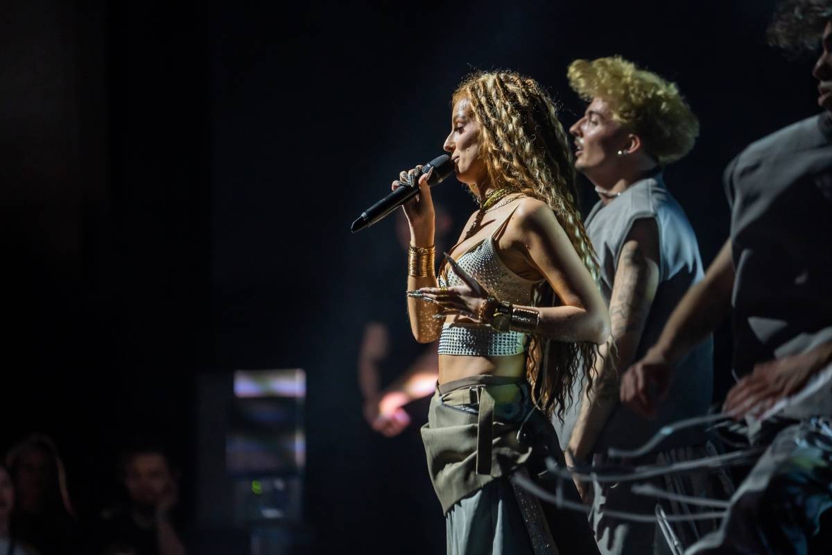 Ani nemoc ji nezastavila. Sima svojí show rozhýbala brněnské Sono