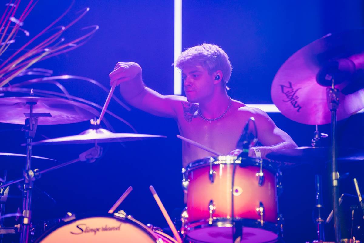 Žebřík ovládli Monkey Business, Marpo a Chinaski, zazpívali Kamil Střihavka i Pan Lynx