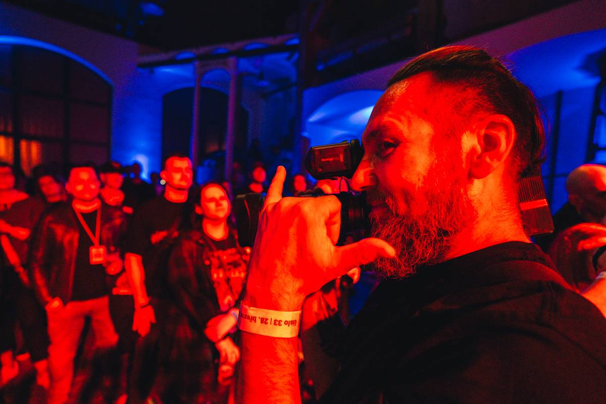 Žebřík ovládli Monkey Business, Marpo a Chinaski, zazpívali Kamil Střihavka i Pan Lynx