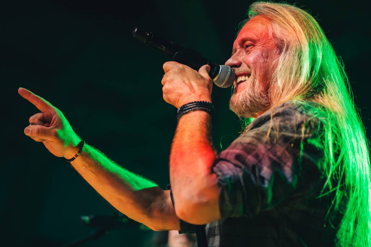 Žebřík ovládli Monkey Business, Marpo a Chinaski, zazpívali Kamil Střihavka i Pan Lynx