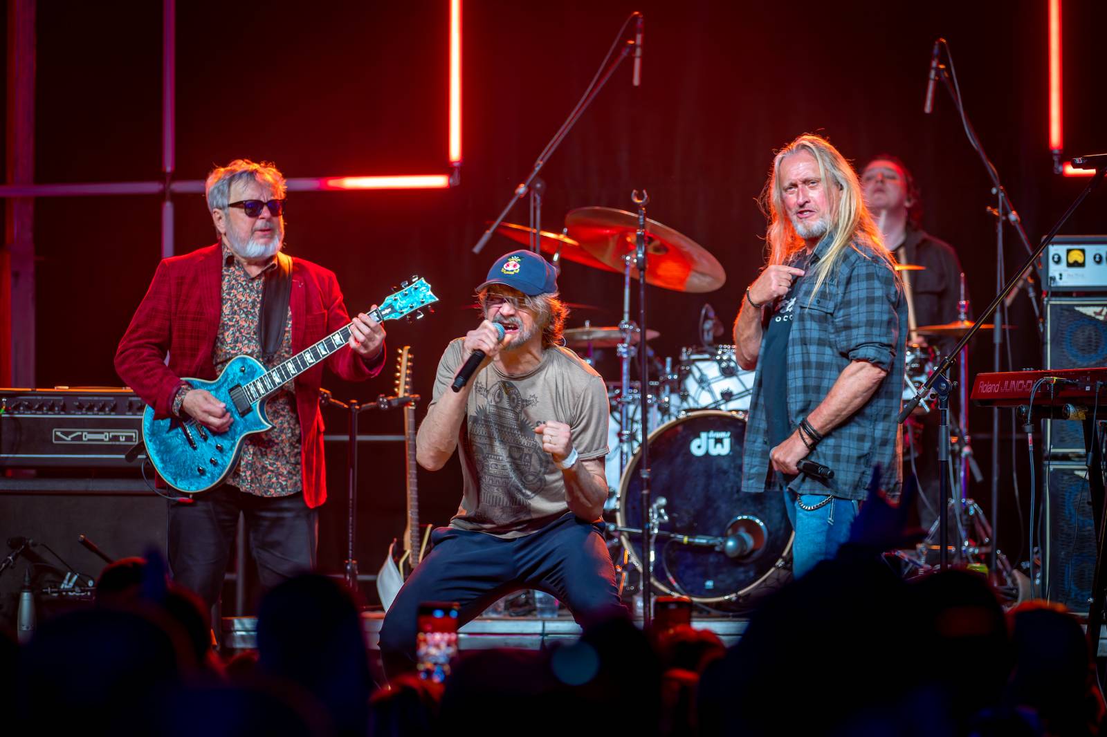 Žebřík ozdobili exkluzivním koncertem Kamil Střihavka s Bárou Basikovou, Danem Bártou a Michalem Pavlíčkem