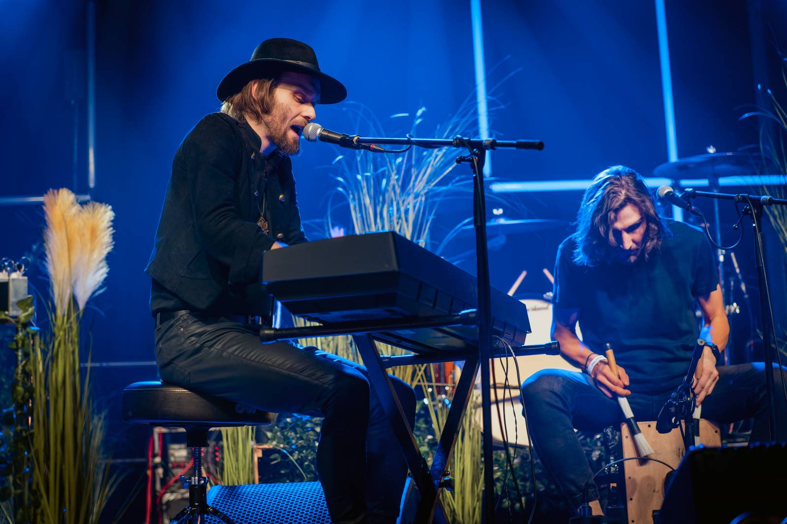 Žebřík ozdobili exkluzivním koncertem Kamil Střihavka s Bárou Basikovou, Danem Bártou a Michalem Pavlíčkem