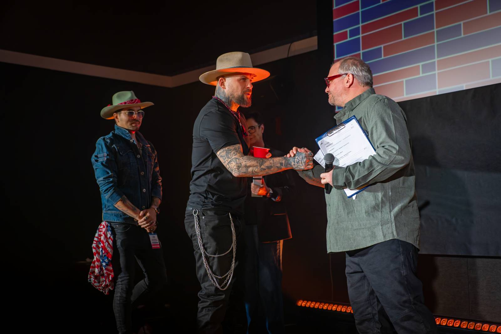 Žebřík ozdobili exkluzivním koncertem Kamil Střihavka s Bárou Basikovou, Danem Bártou a Michalem Pavlíčkem