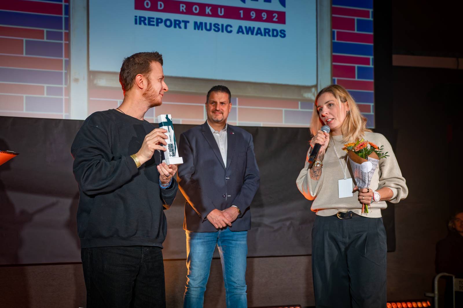 Žebřík ozdobili exkluzivním koncertem Kamil Střihavka s Bárou Basikovou, Danem Bártou a Michalem Pavlíčkem