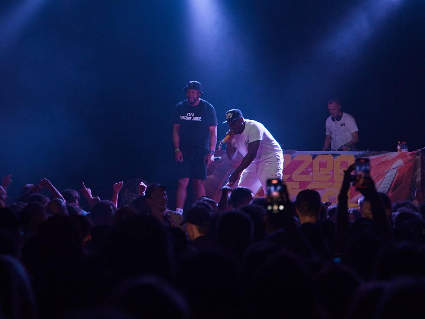 Průkopník ostrovního hip-hopu Dizzee Rascal zahrál v Praze, večer zahájil DJ C. Monts