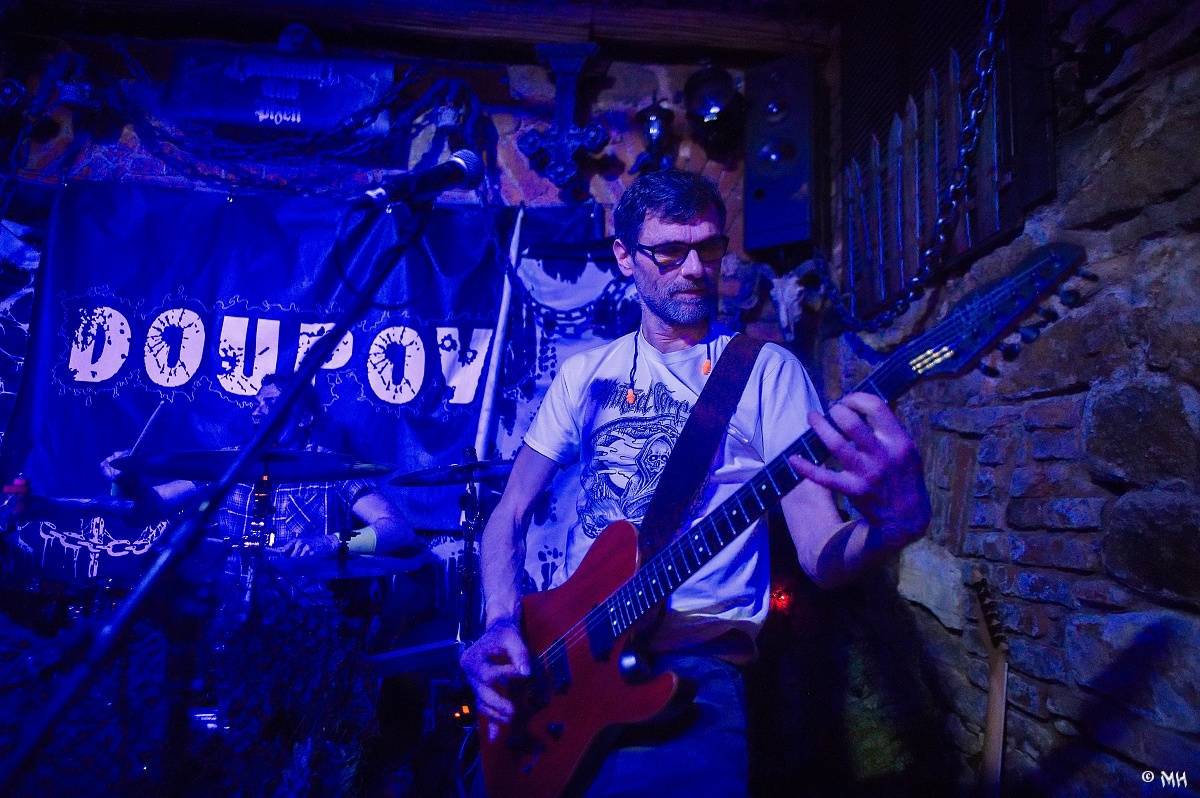 Metalová smršť v Parlament Clubu v Plzni: Thrash, death i temný black z Řecka